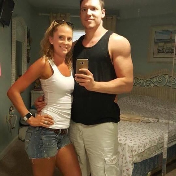 Meet your Posher, Ashley - Picture 1 of 1